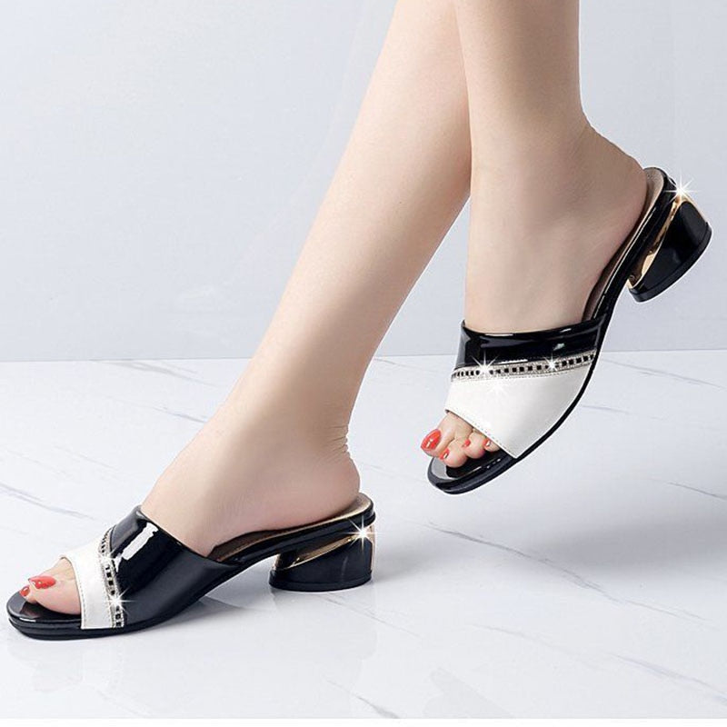 Black White Low-Heeled Sandals