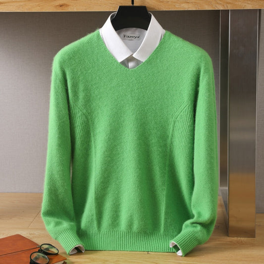 Kaschmirgrüner Pullover mit V-Ausschnitt