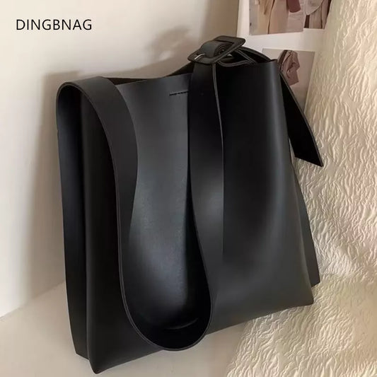 Мягкая сумка из искусственной кожи